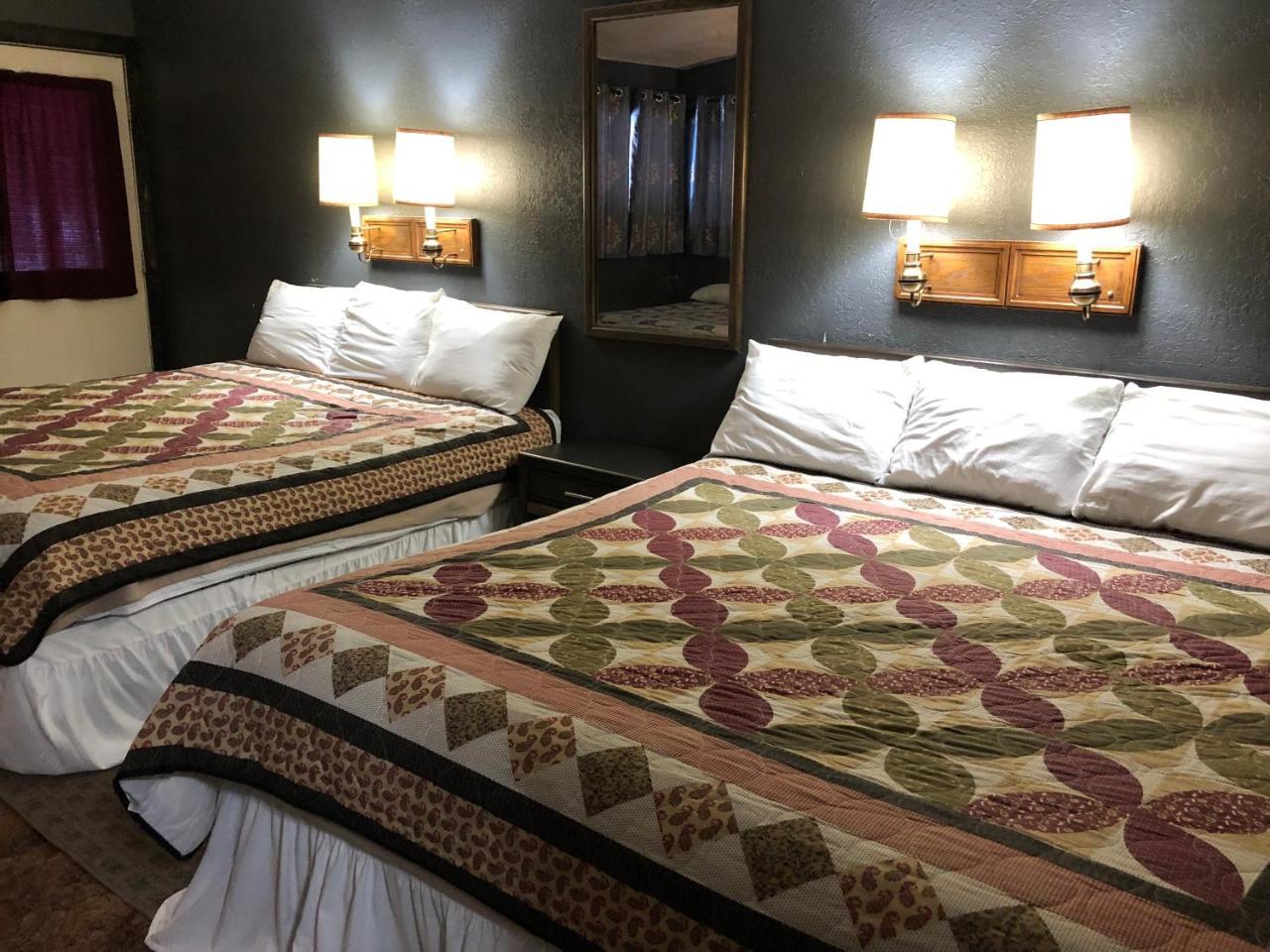 The Golden Bear Motel ทอค ภายนอก รูปภาพ